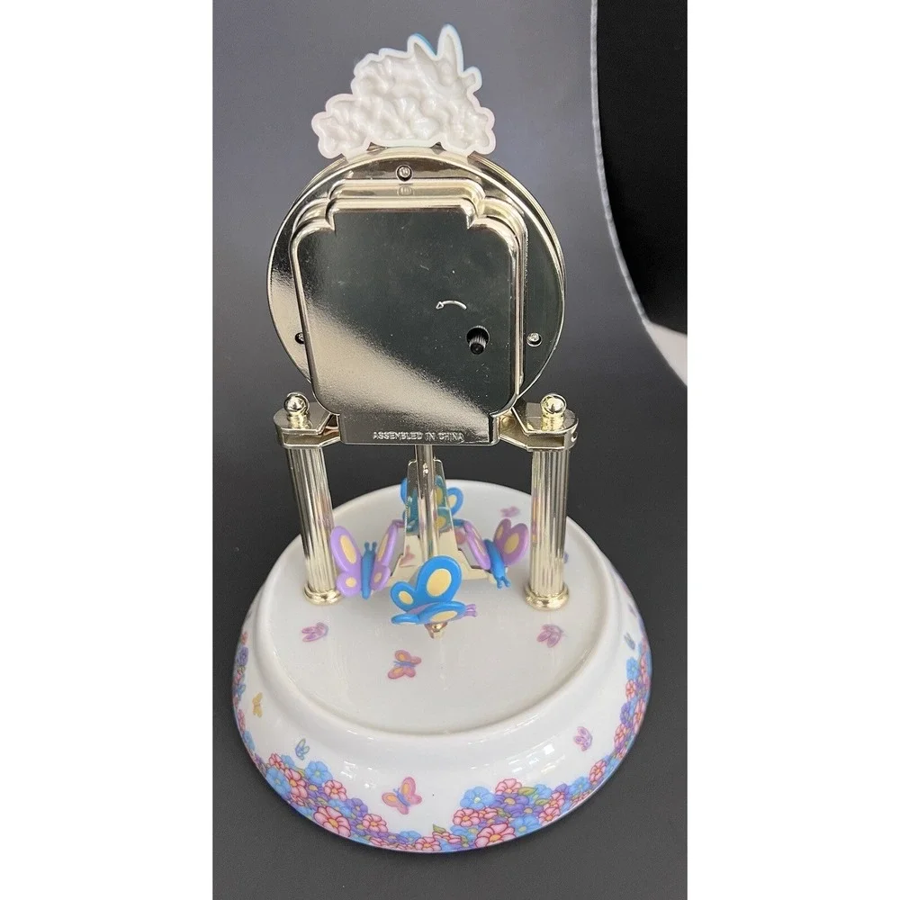 Vtg 1991 Disney Winnie The Pooh 30 Year Anniversary Clock Glass Dome Butterflies